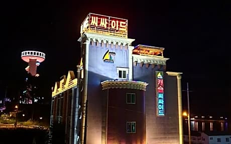 Taean (Mallipo) Sea Side Castle