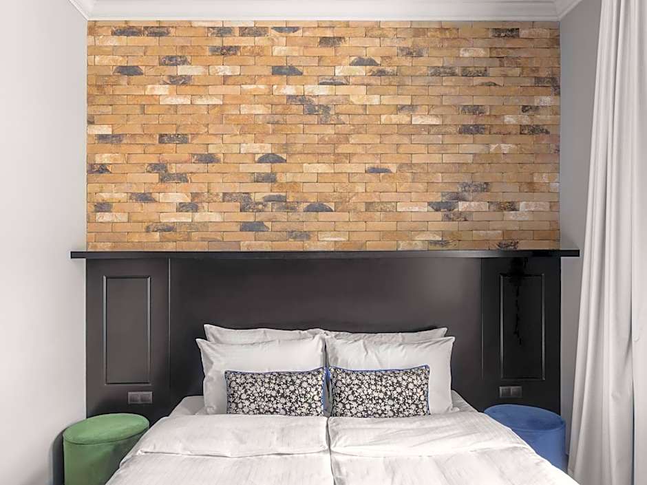 numa l Root Rooms & Apartments