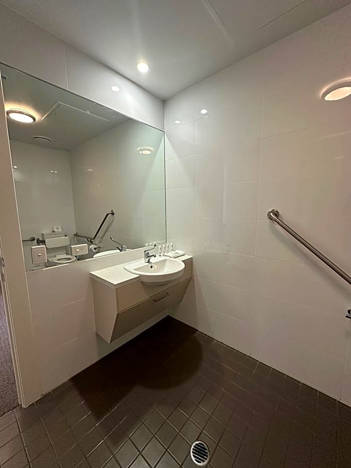 Quest King William South