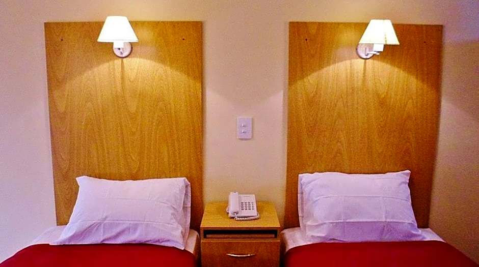 Juramento de Lealtad Townhouse Hotel