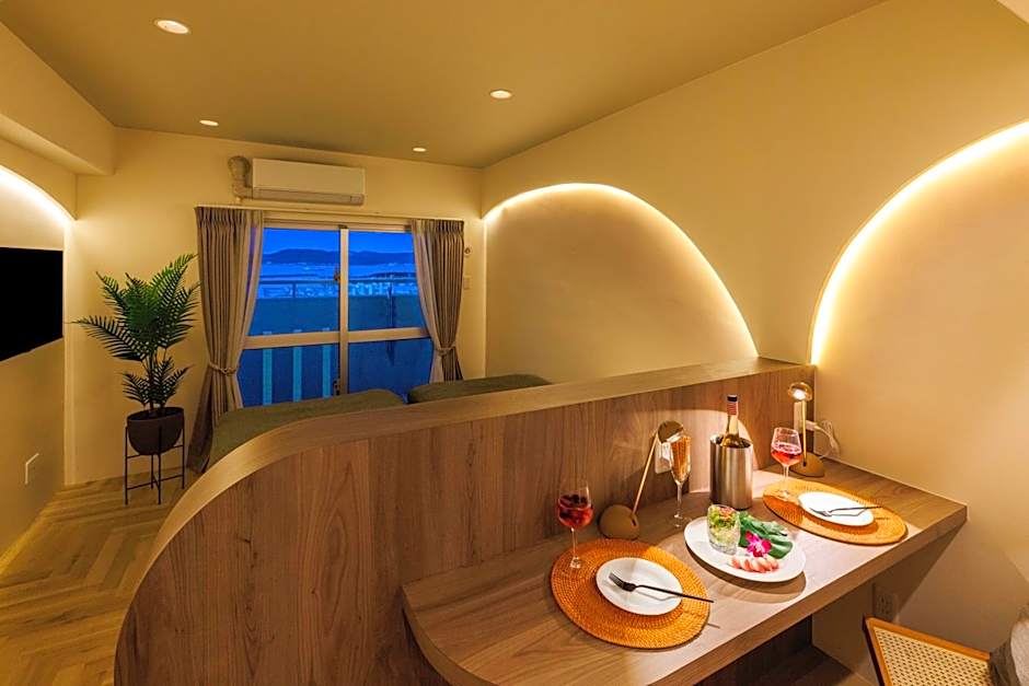 オーシャンビュー窓から見える景色を想い出にThe琉球タワー10A