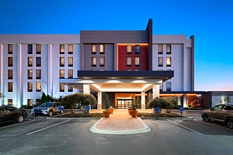 Hampton Inn Louisville Northeast