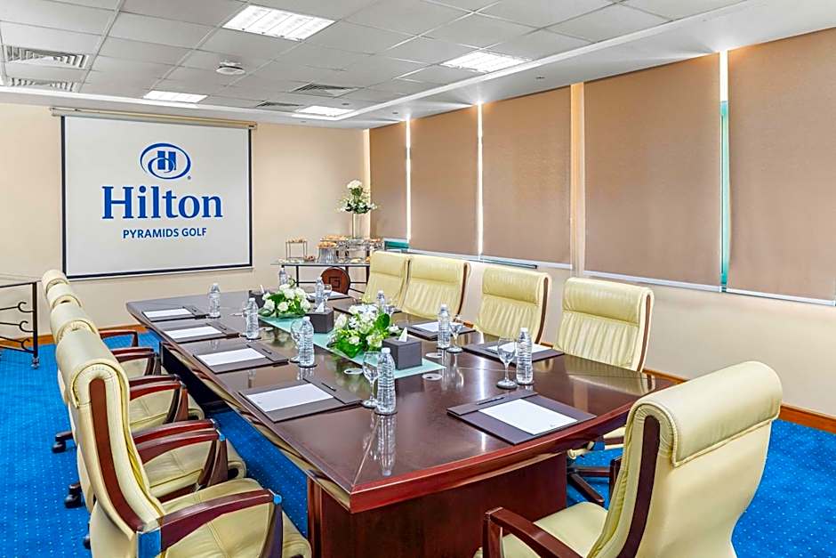 Hilton Pyramids Golf