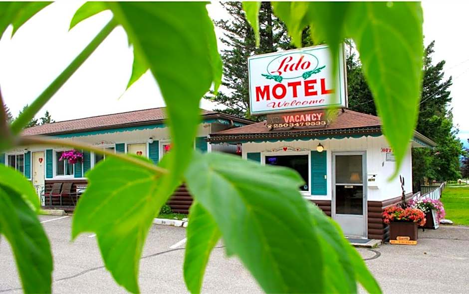 Photo 1 of 50 of Lido Motel