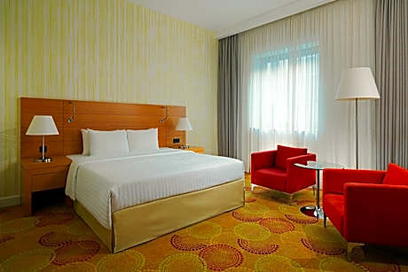 Deluxe Grand Room, Larger Guest room, 1 King