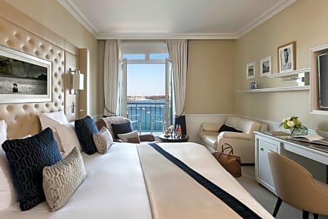 Double or Twin Room Prestige with Sea View
