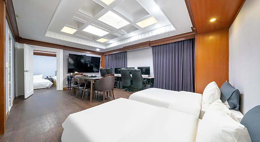 Kabo Hotel