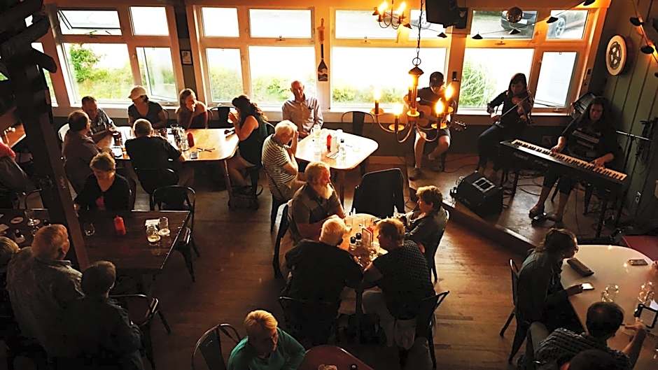 The Iona Heights Inn