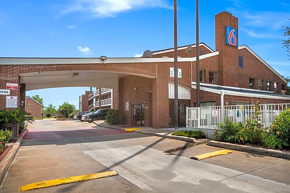 Motel 6-Houston, TX - Brookhollow