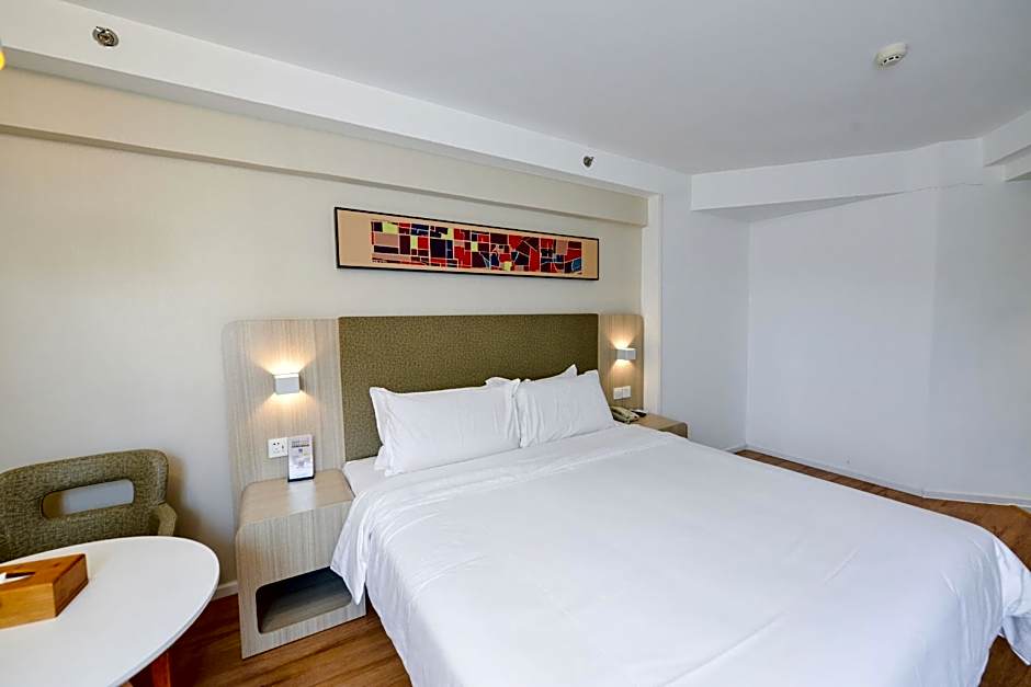 Hanting Hotel Dalian Nanshidao Street