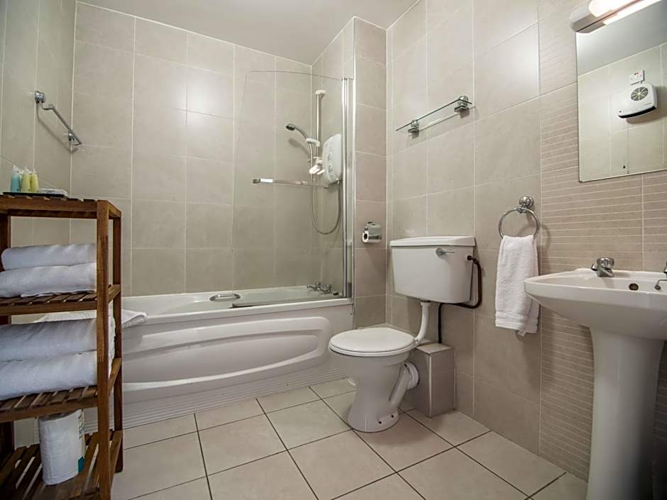 Donegan Court Aparthotel