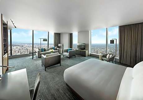 King Suite - Club Floor