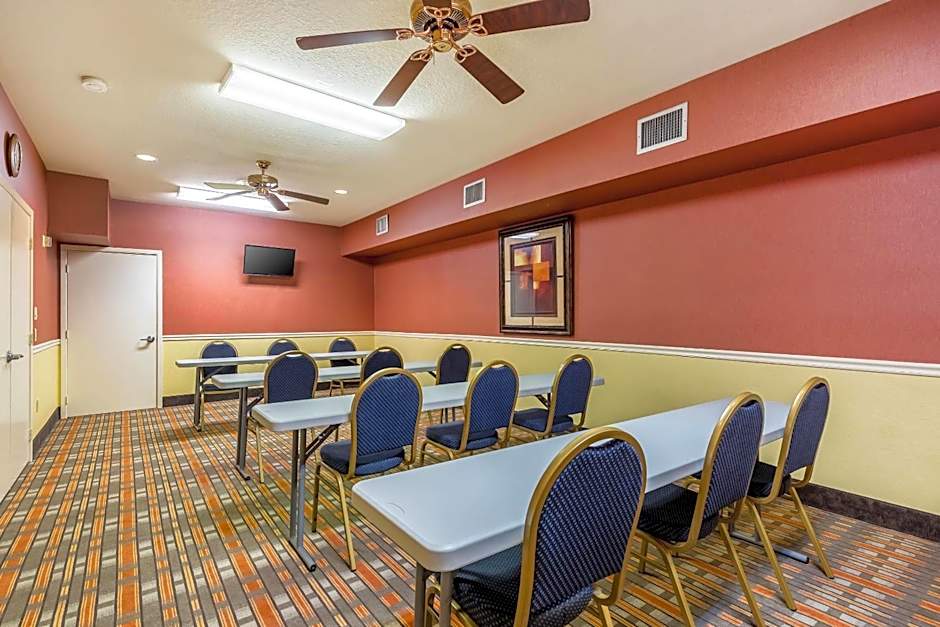 CasaBlanca Inn & Suites Houston - Spring