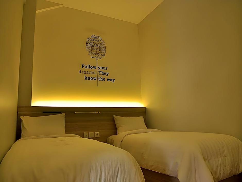 Summer Bed And Breakfast Hotel