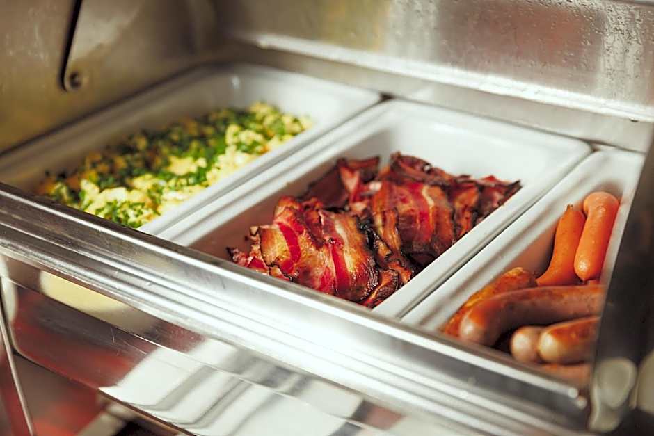 Alqush Downtown Hotel