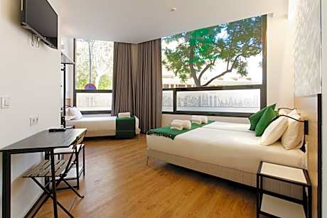 Green House Hotel