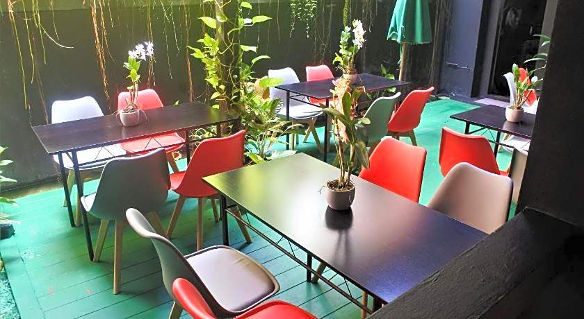 HI Karon Beach Hotel