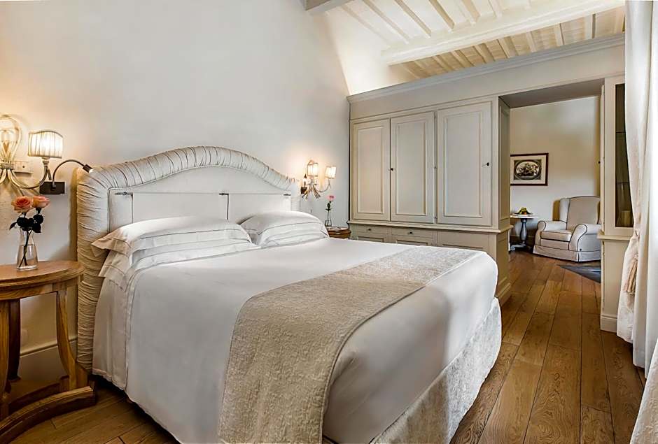 Photo 1 of 7 of Junior Suite