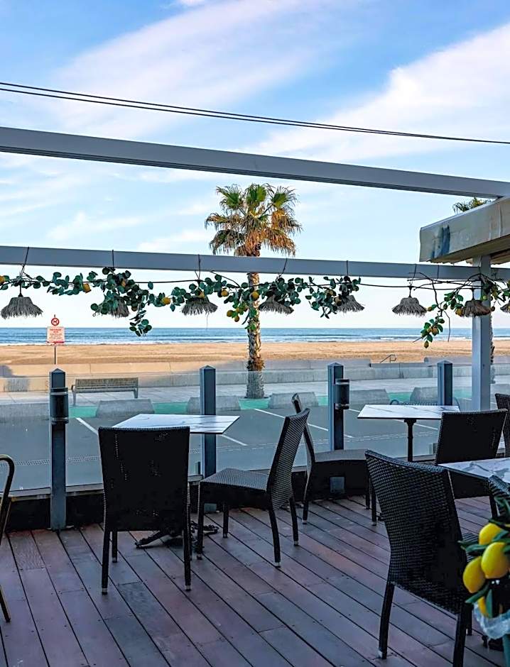 Logis Hôtel & Restaurant Mediterranee