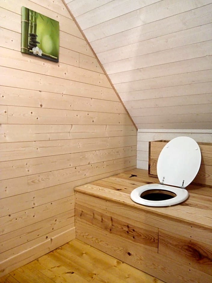 Le Jardin Enchanteur, chaleureuse maison d'hôtes éco-responsable, calme et accueillante