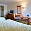 Days Inn & Suites by Wyndham Fullerton