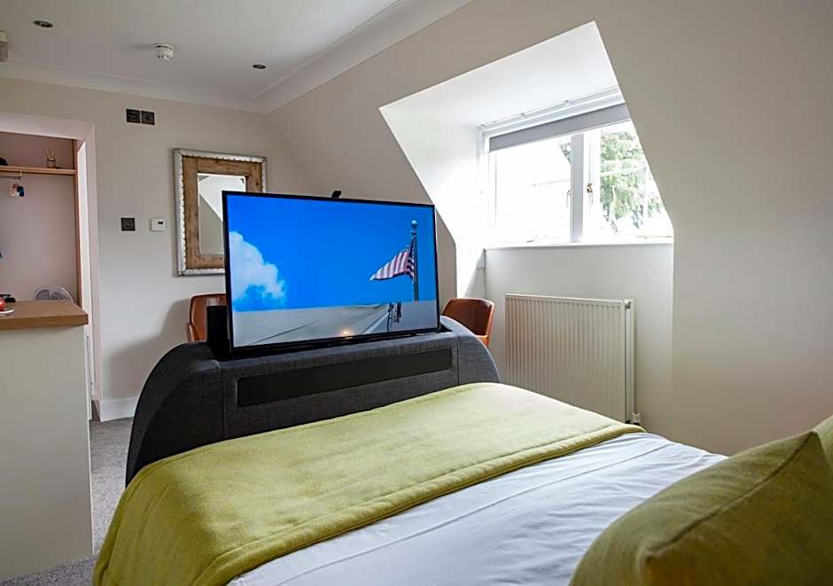 The Lovat, Loch Ness