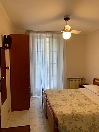 Double or Twin Room with Private Bathroom