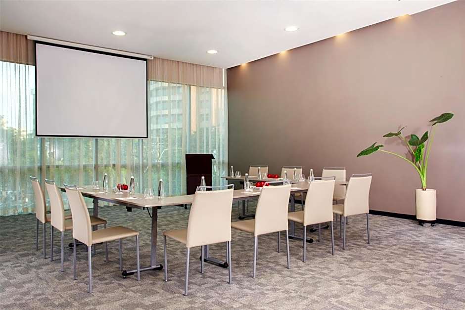 NH Collection Royal Smartsuites