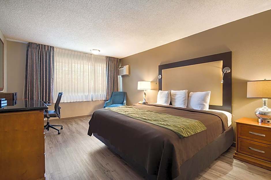 Rodeway Inn & Suites Portland West - Beaverton