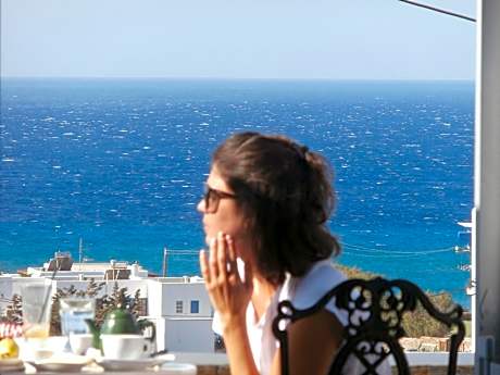 Kionia Galini Bangalows