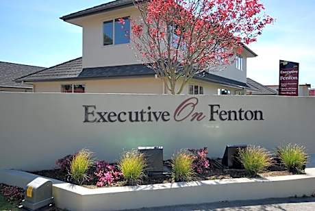 Executive On Fenton