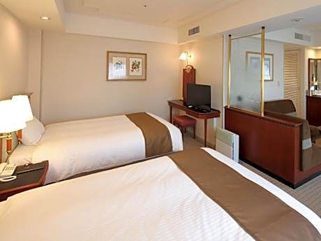 Deluxe Twin - Smoking