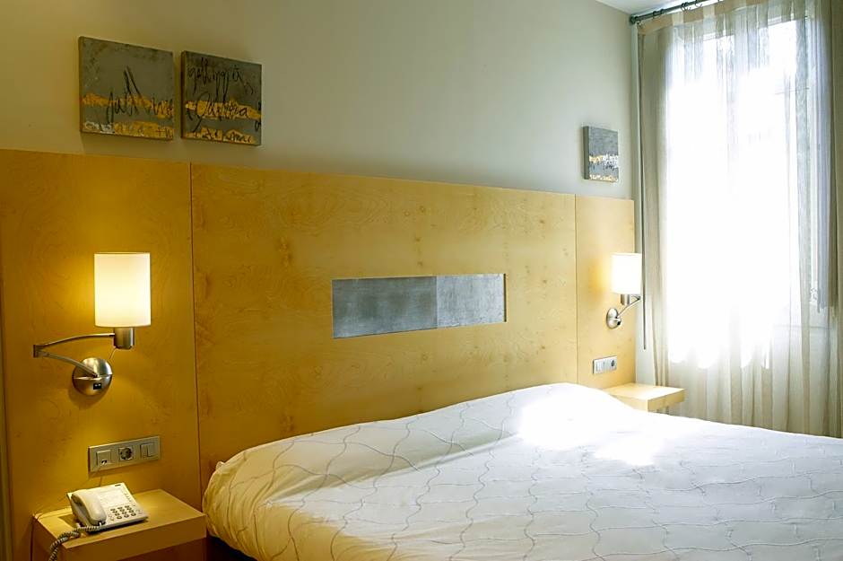 Photo 1 of 9 of Double Room with Breakfast