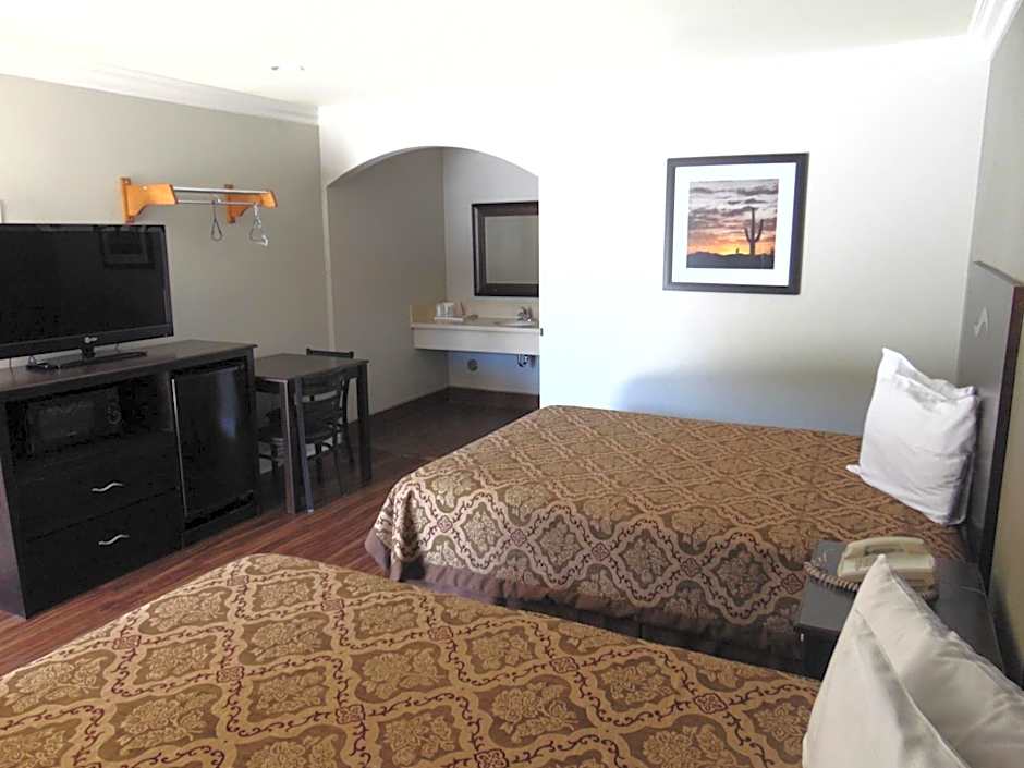 West Coast Inn Santa Ana