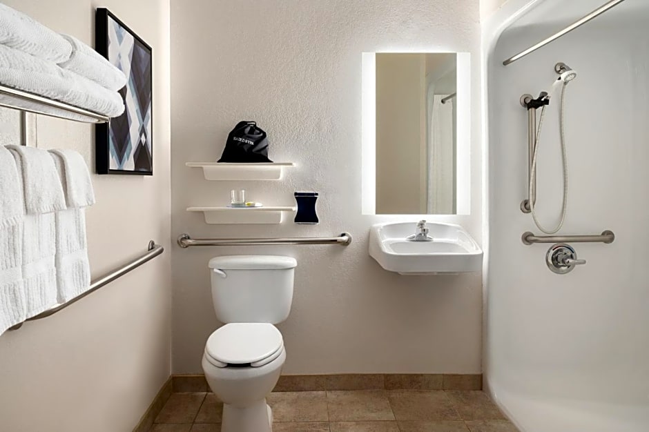 Candlewood Suites Leray-Watertown By IHG