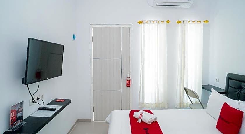 RedDoorz Syariah @ Winong Nganjuk