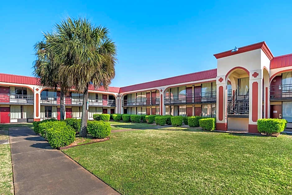 Red Roof Inn Montgomery - Midtown