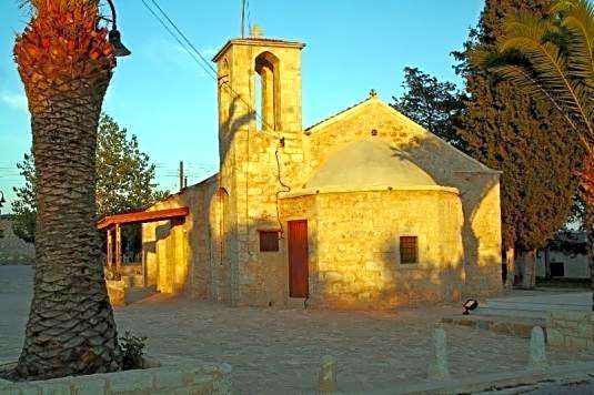 Arodes AsteriA Volunteer & Youth ECO-house