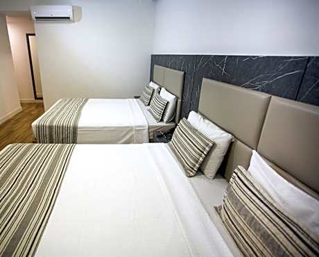 Deluxe Quadruple Room