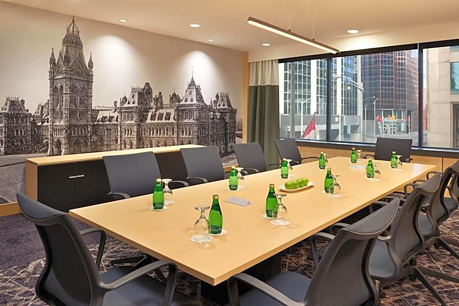 Sheraton Ottawa Hotel