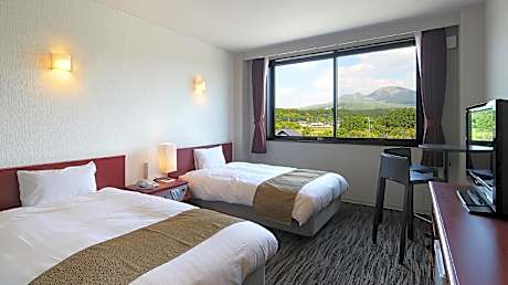 Standard Twin Room A
