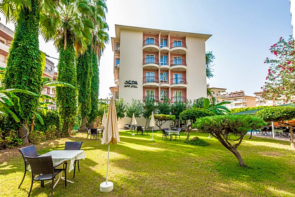 The S Aparts & Suites Hotel