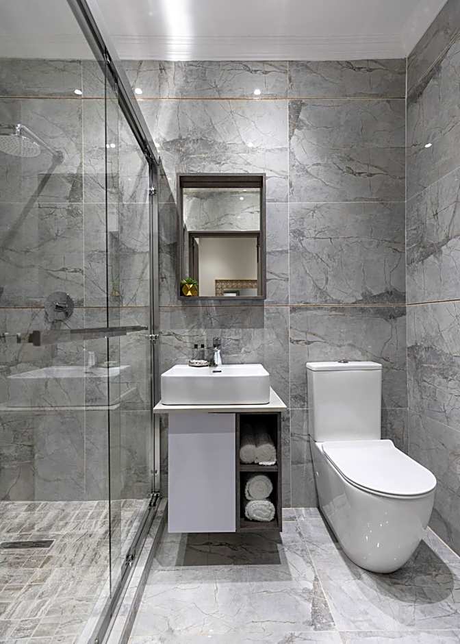 Luxe Suites Boutique Hotel