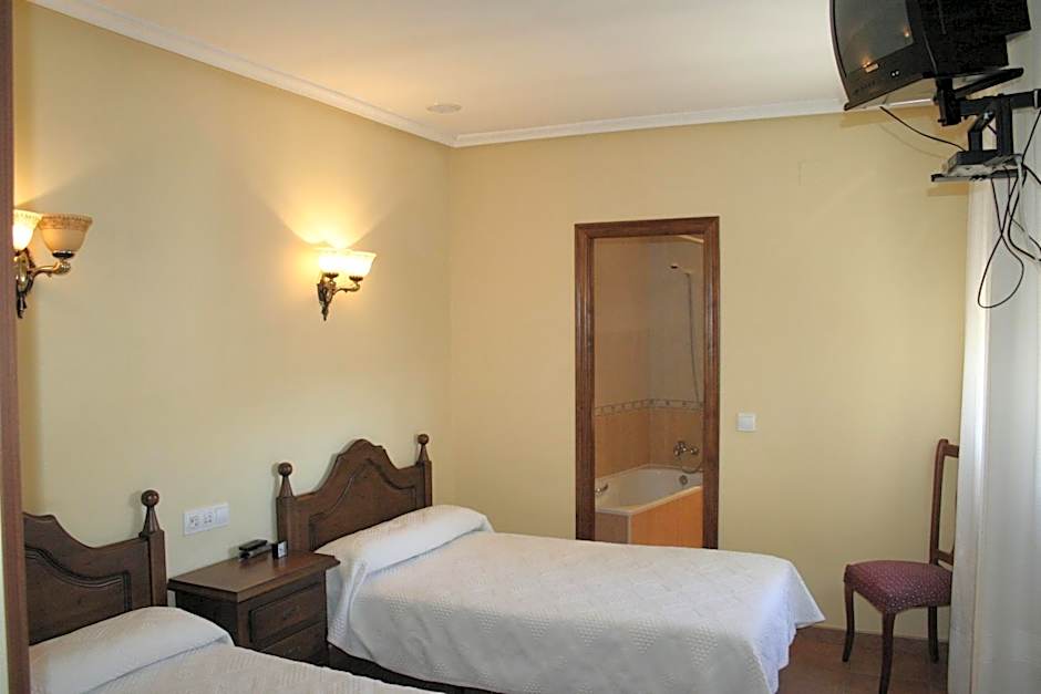 Hostal Restaurante Raton