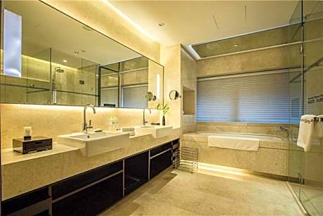 Super Deluxe Double Room`