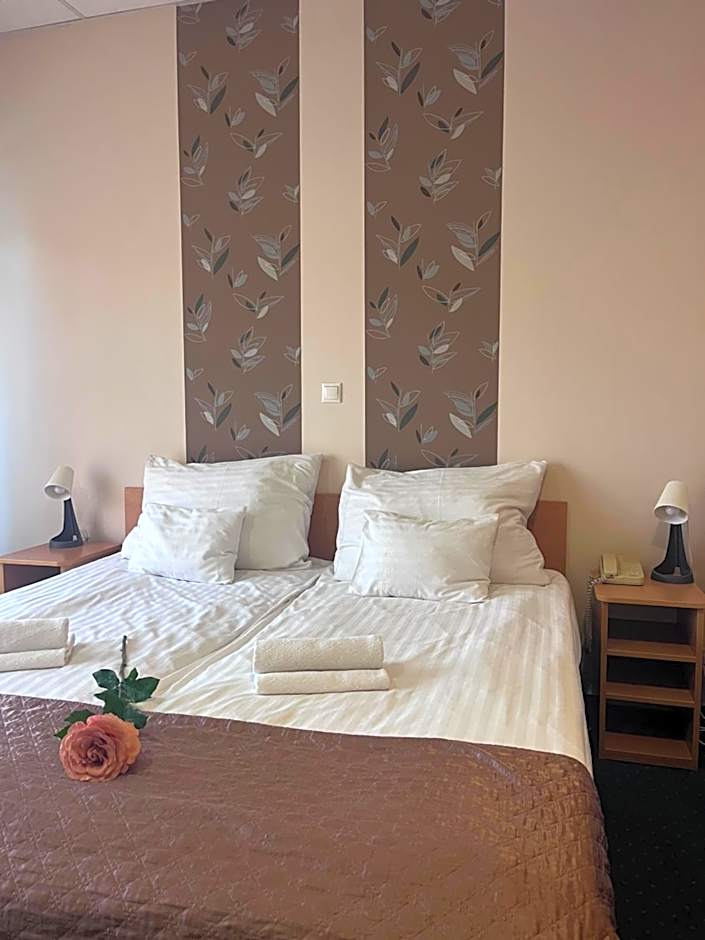 Hotel Rose City