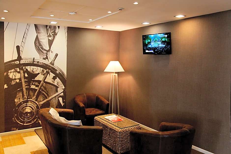 Hotel Majorca sul Mare in centro a Riccione con Area Fitness