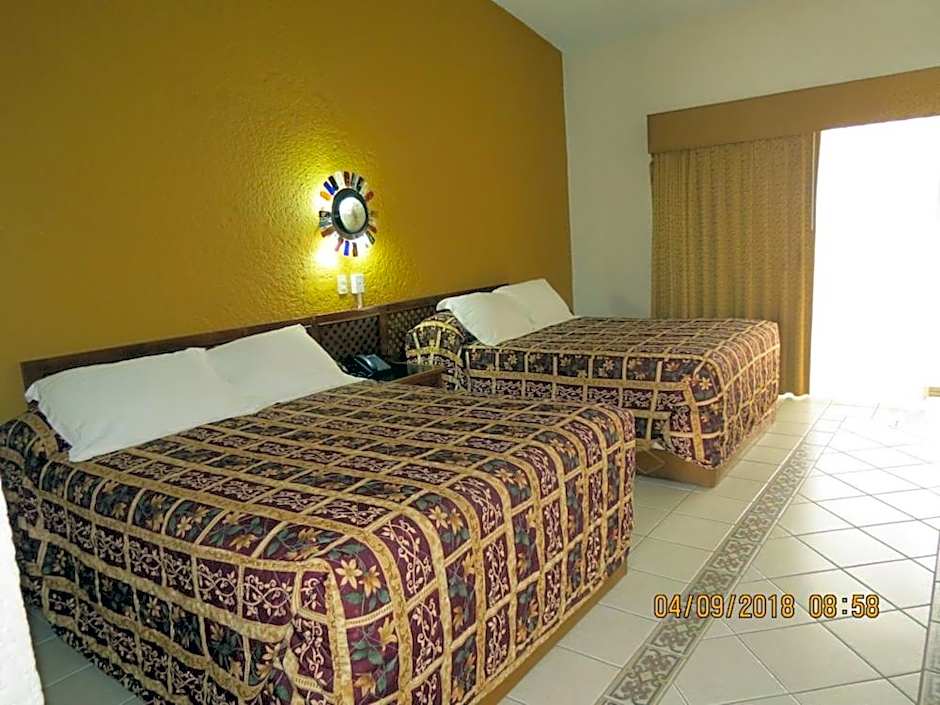 HOTEL MISION SANTA MARIA