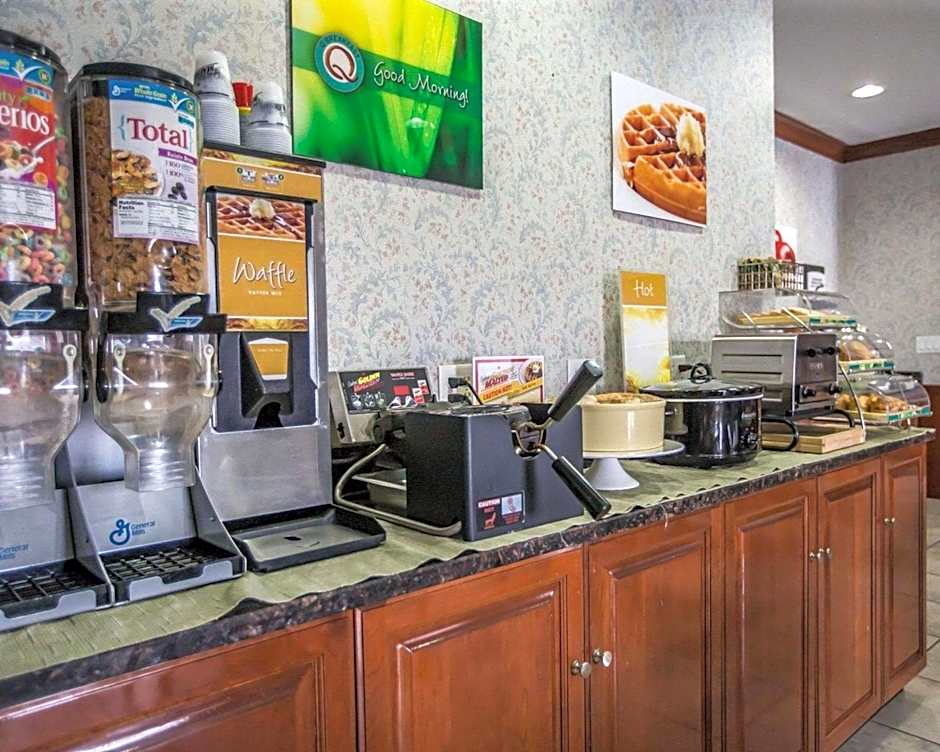 Quality Inn Peru near Starved Rock State Park