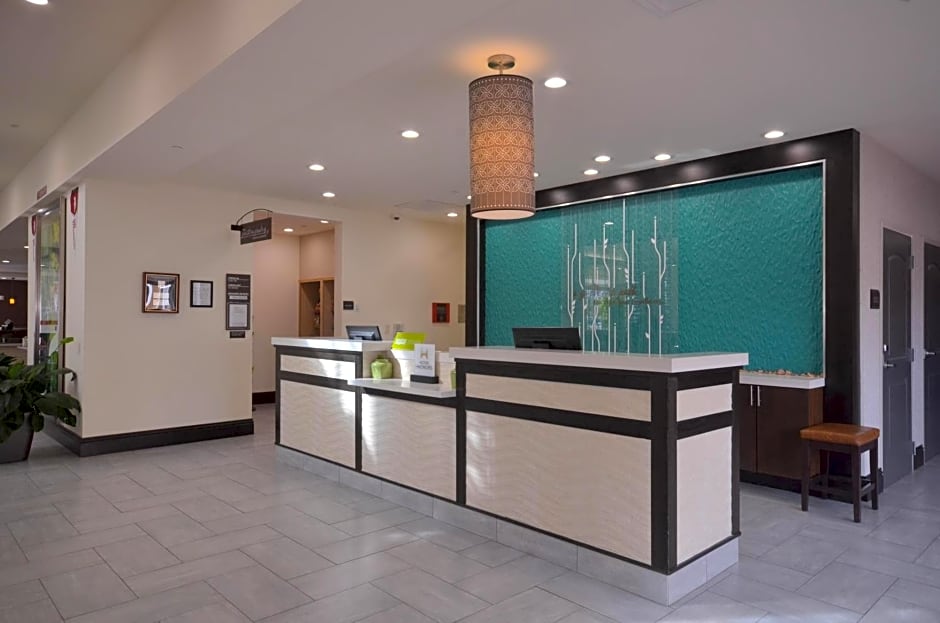 Hilton Garden Inn and Fayetteville Convention Center